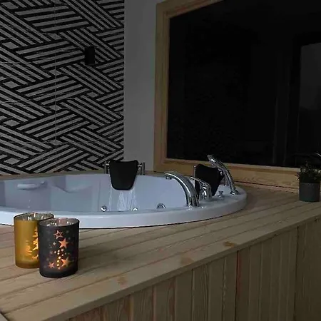 Apartamento Rose 2 Very 1+1 Near *